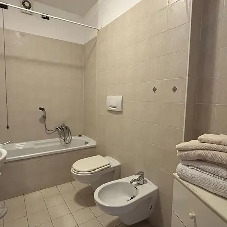 Romantic View Base In Appartement Germignaga